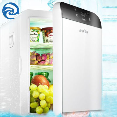 12L 0,4 pieds cubes Mini Fridge With Freezer 50 à 60W pour chauffer et se refroidir